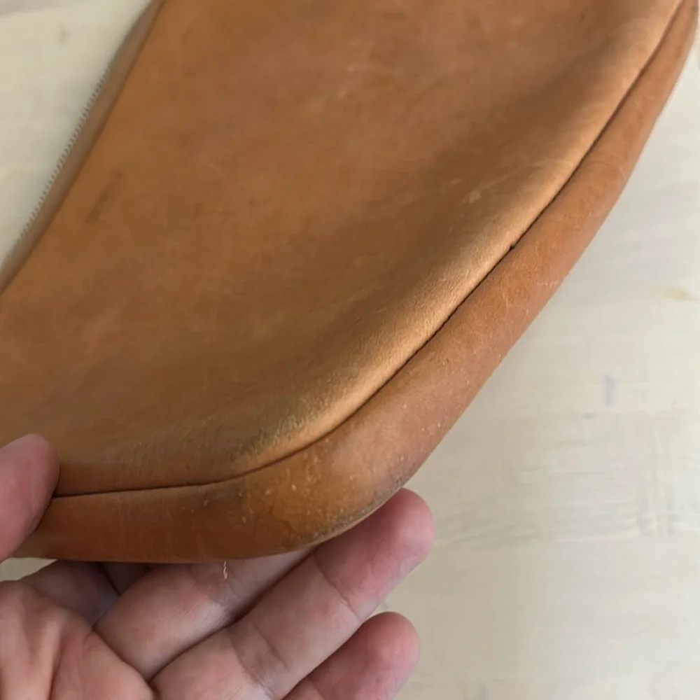 Shinola Leather Laptop Bag Minimalist Design, Brown Leather Zip Pouch